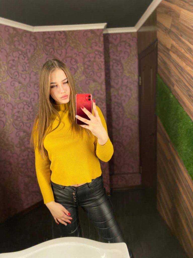 Эскорт модель Саша в Москве