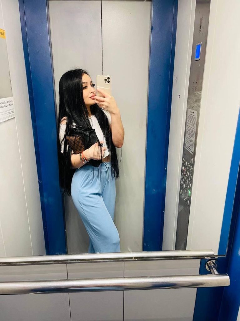 Эскорт модель Самира в Москве