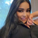 Эскортница Самира