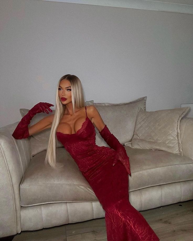 Эскорт Москва, фото индивидуалки Москвы для аватарки блога