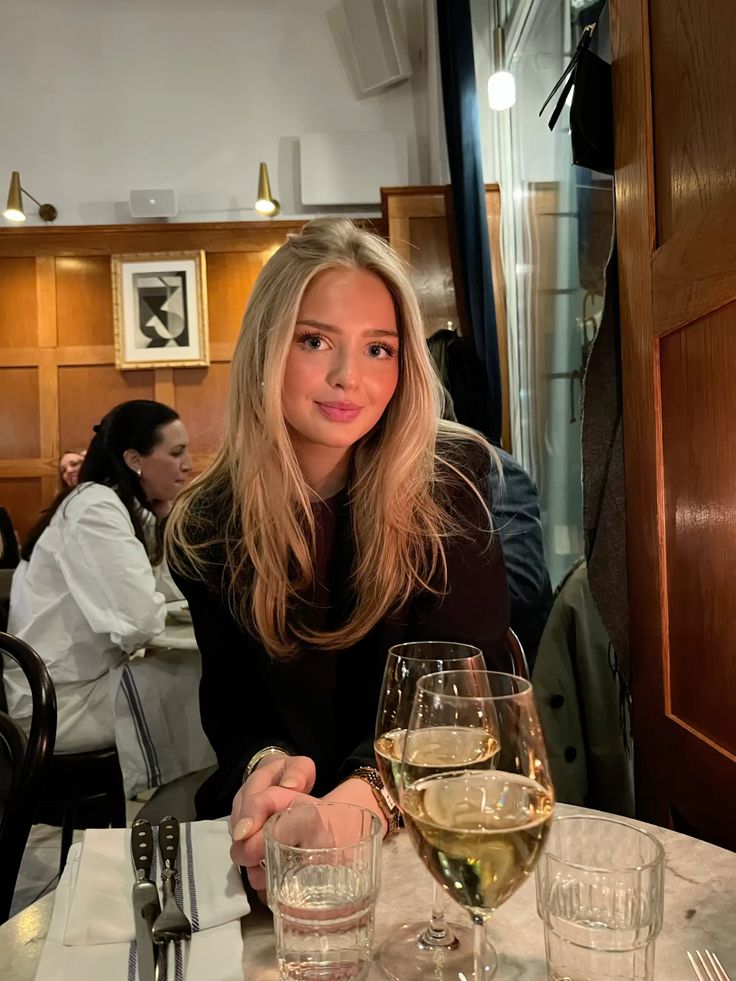 Ася на странице статьи Проститутки Москва